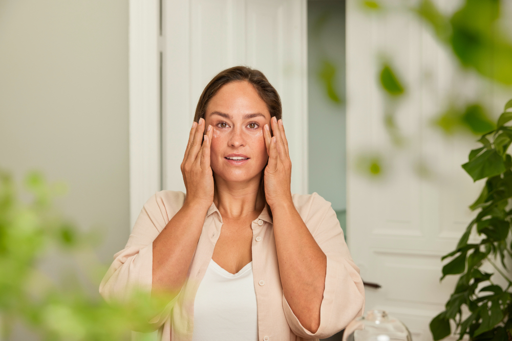 Weleda Straffende Augenpflege Granatapfel & Maca-Peptide 12 ml Augencreme